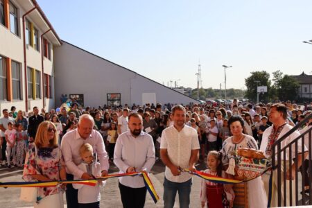 scoala noua din Agigea a fost inaugurata cu fast